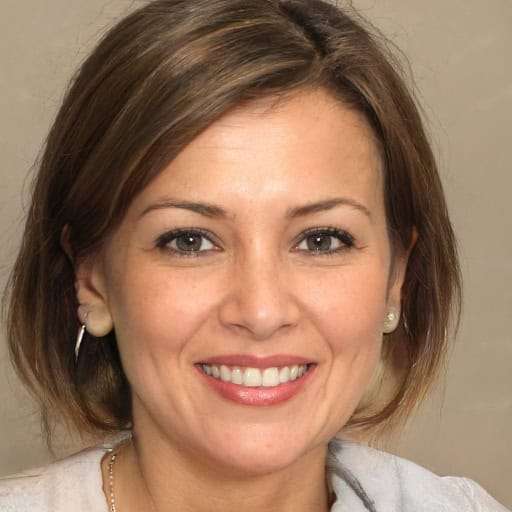 Monica H., 39